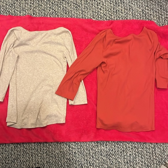2 pack Old Navy Henley shirts - Picture 5 of 8